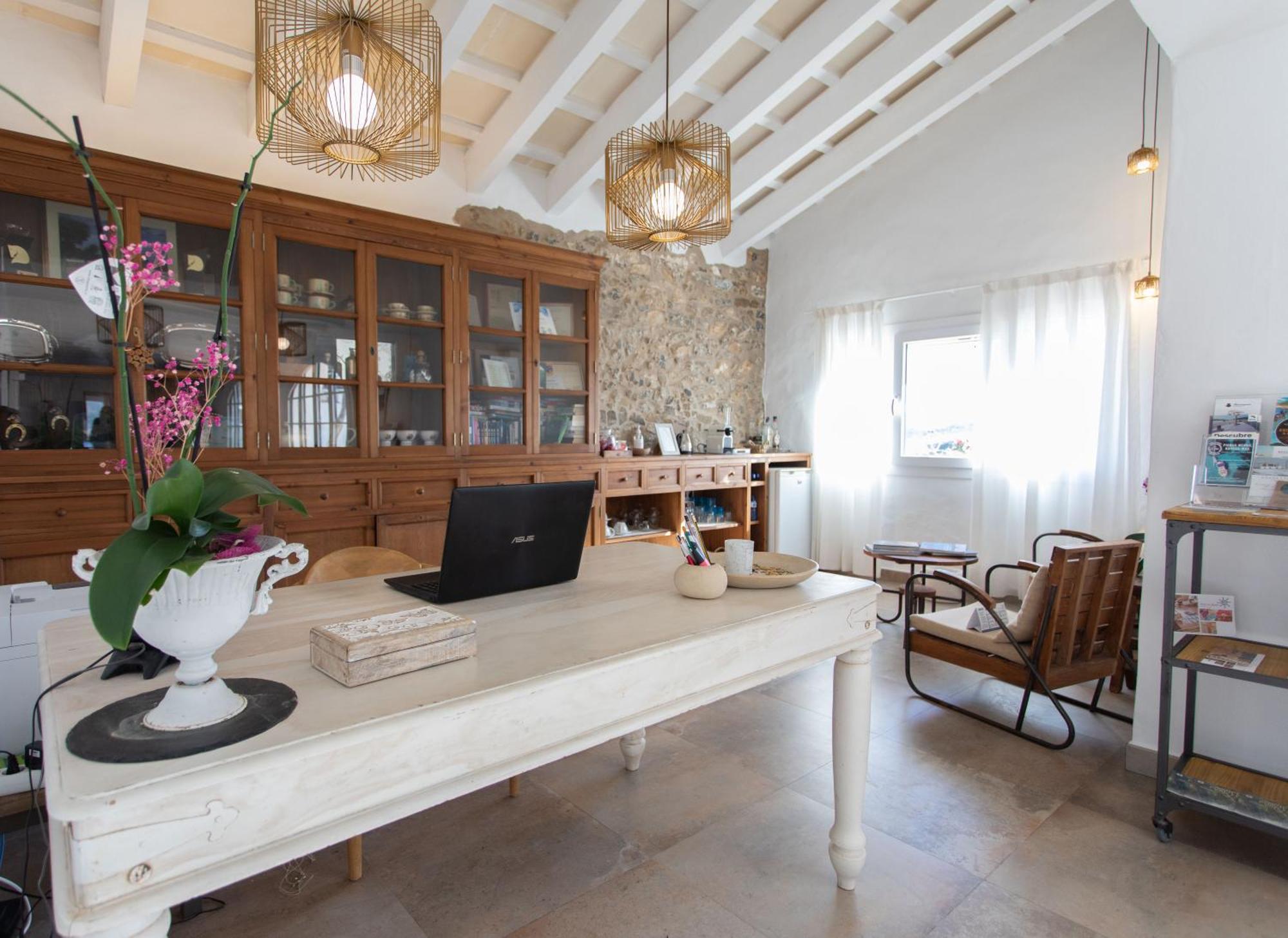 Agroturismo Son Vives Menorca - Adults Only Ferreries Eksteriør billede
